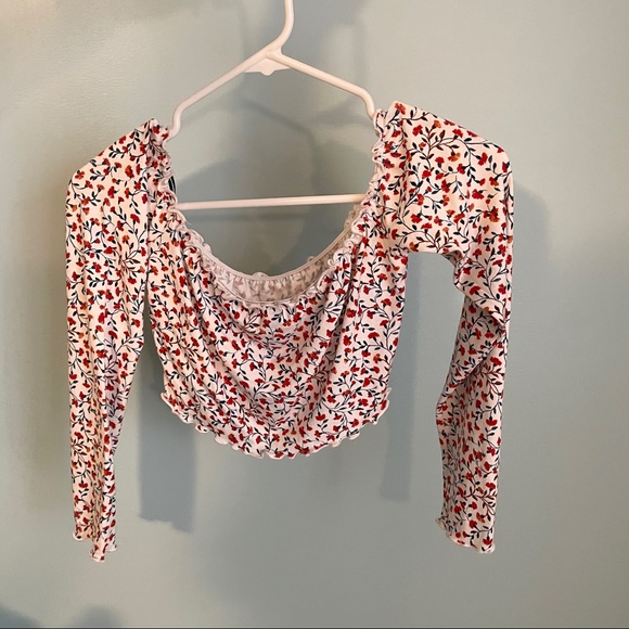 Forever 21 Off the Shoulder Top - Picture 4 of 4